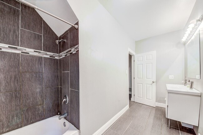 Building Photo - 311 Boggs Ave