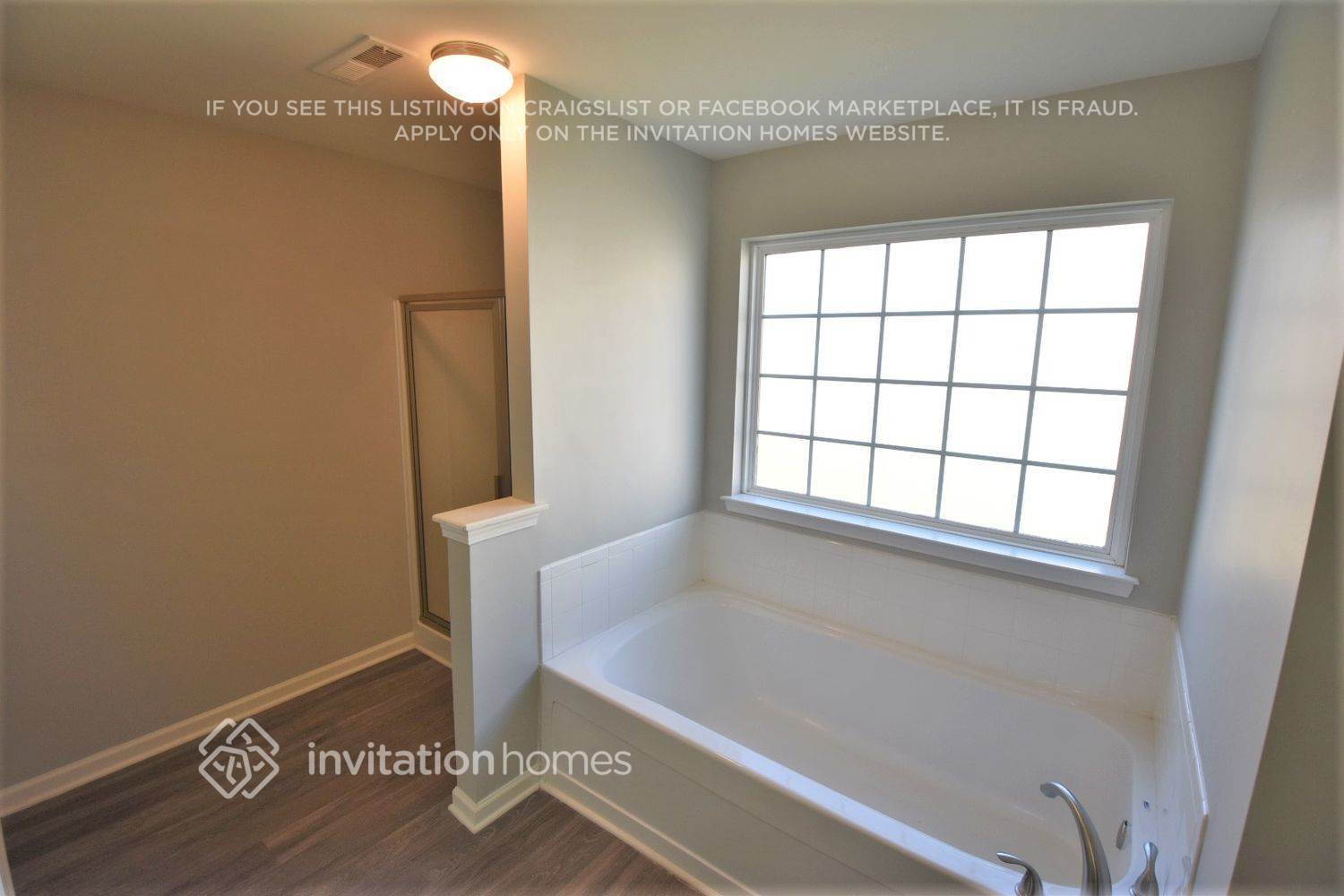 Building Photo - 5212 Sunriver Rd