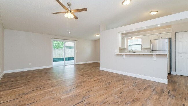 Building Photo - 12217 Hidden Brook Dr