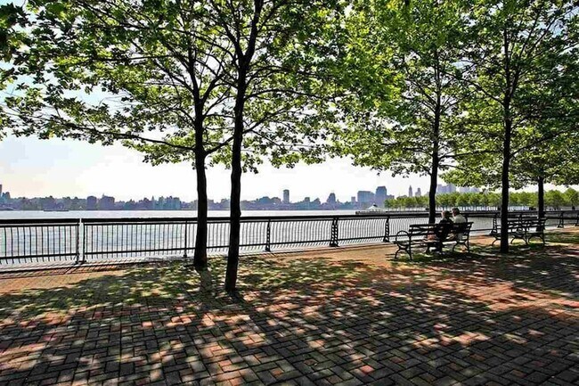 Building Photo - 62 4th St