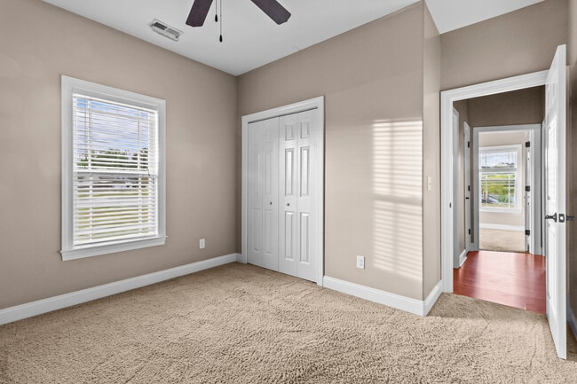 Building Photo - 301 Antioch Rd