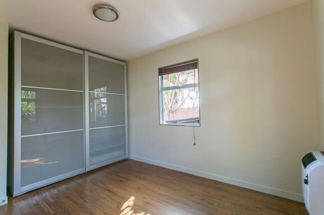 Building Photo - 5921 Central Ave