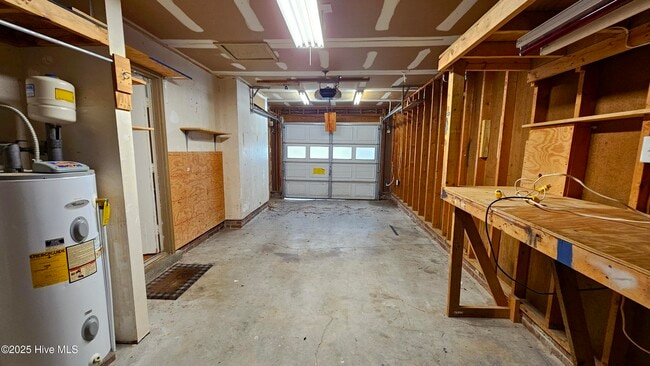 Building Photo - 709 Terrace Ct