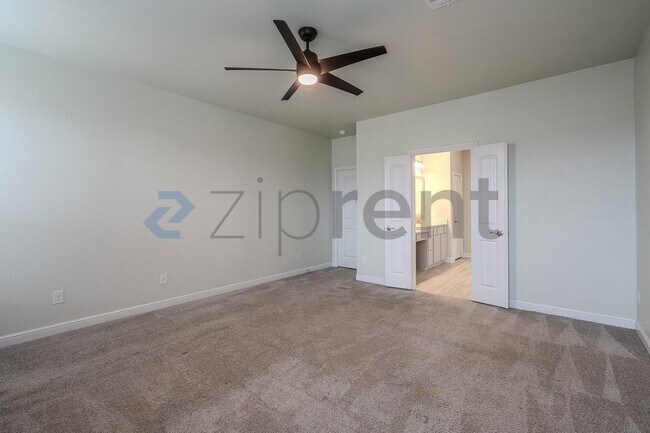 Building Photo - 23522 Persimmon Crk Ln