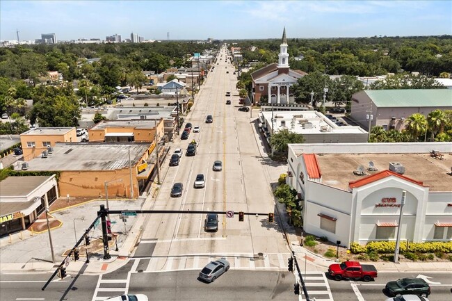 Building Photo - 748 Altaloma Ave