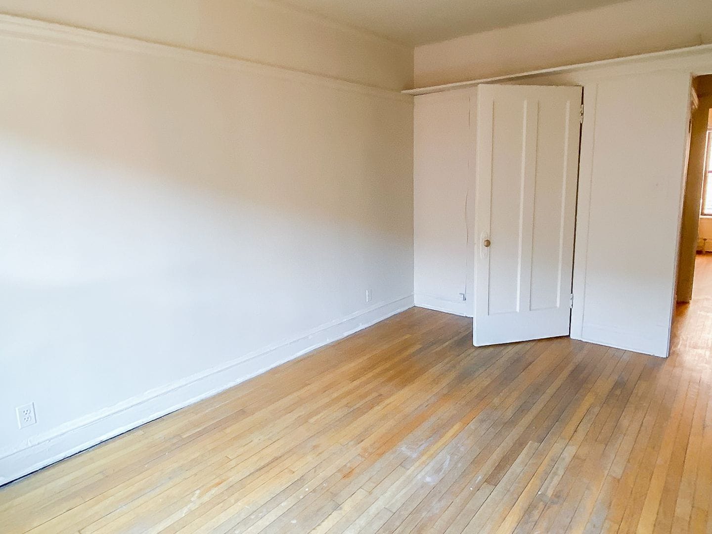 Building Photo - 626 W Arlington Pl