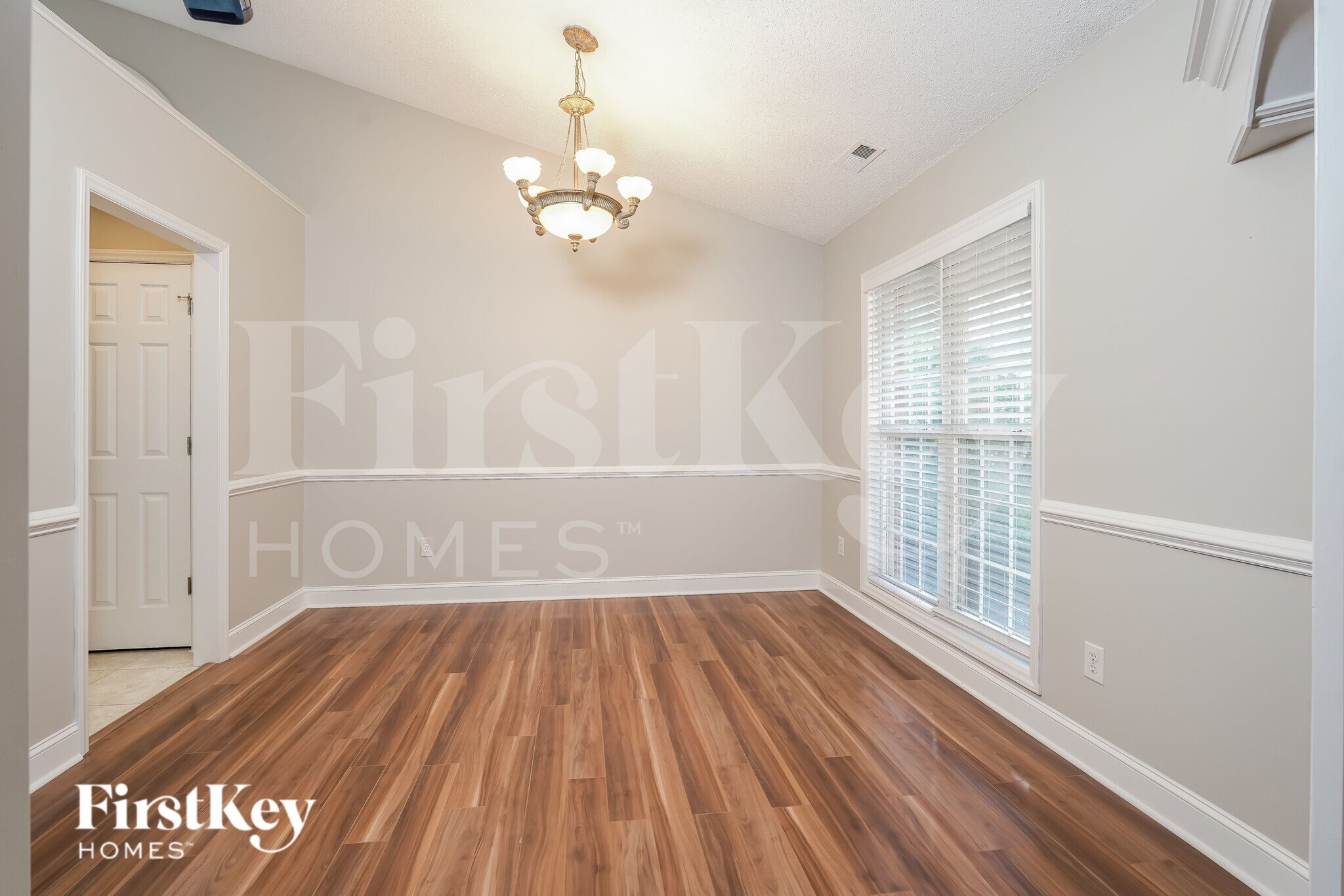 Building Photo - 5233 Old Plantation Cir