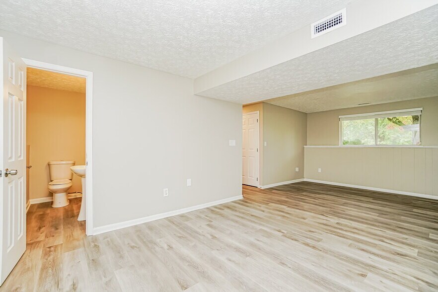 Building Photo - 6978 Britwell Ln
