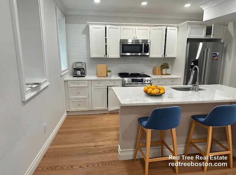 Building Photo - 14 Mt Hood Rd