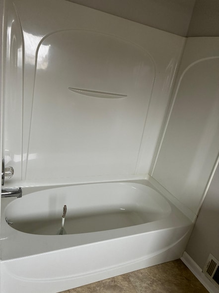 Building Photo - 4740 Burleigh Rd