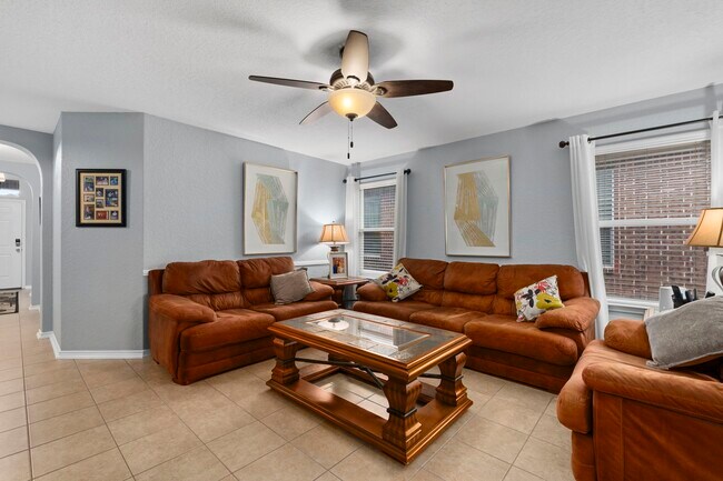 Building Photo - 9426 Palomino Path