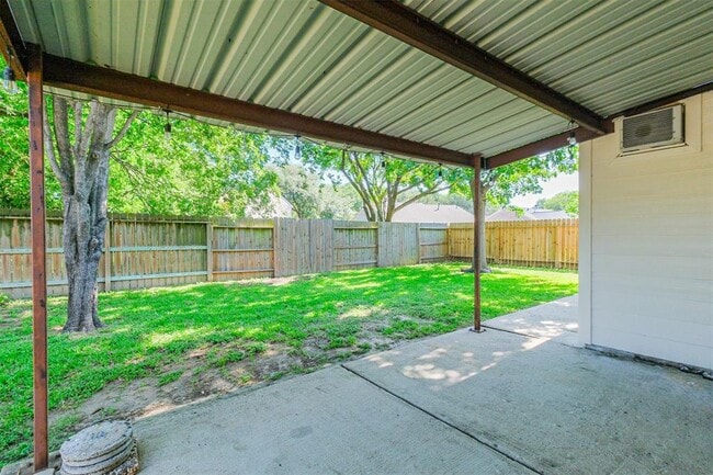 Building Photo - 12326 Flaxen Dr