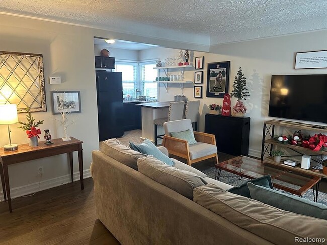 Building Photo - 26348 Alger St