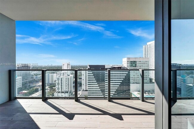 Building Photo - 88 SW 7th St