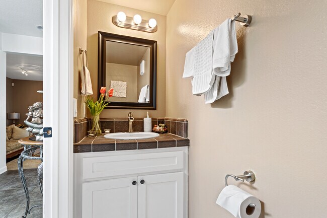 Building Photo - 4386 Willow Glen St