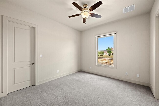 Building Photo - 3400 Tuscany Dr