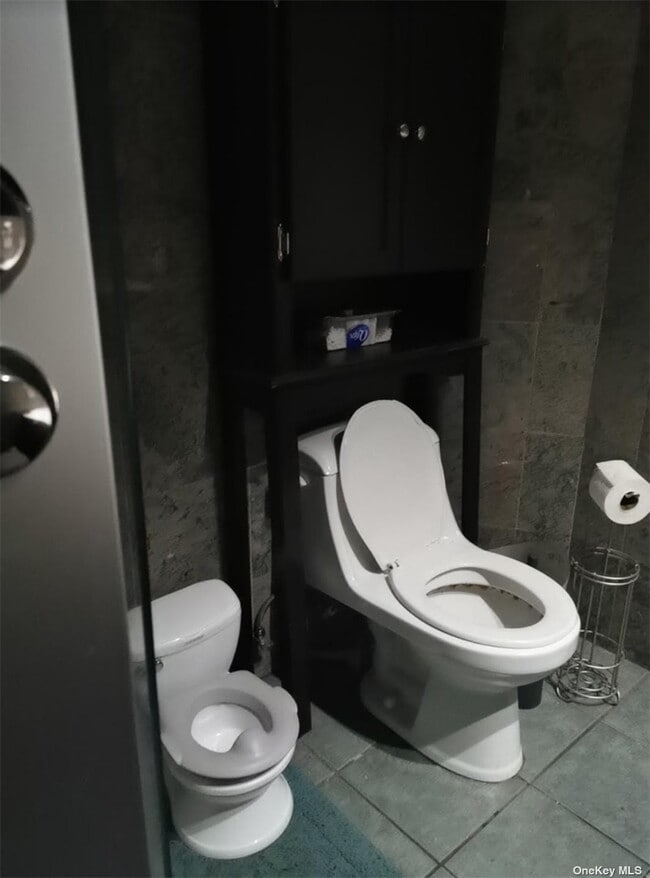 Building Photo - 90 Main St