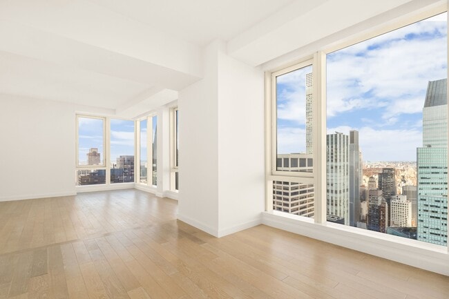 Building Photo - 138 E 50th St