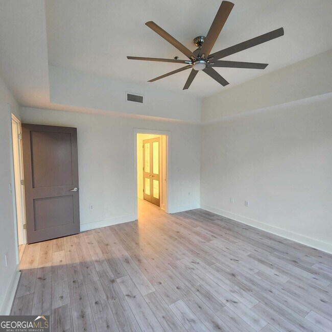 Building Photo - 1100 Howell Mill Rd NW