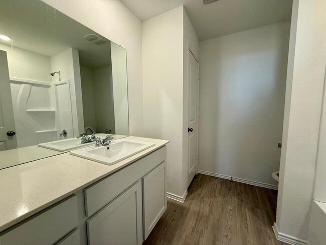 Building Photo - 125 Painted Night Rd