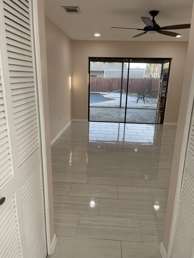 Building Photo - 6455 Jarvis Rd