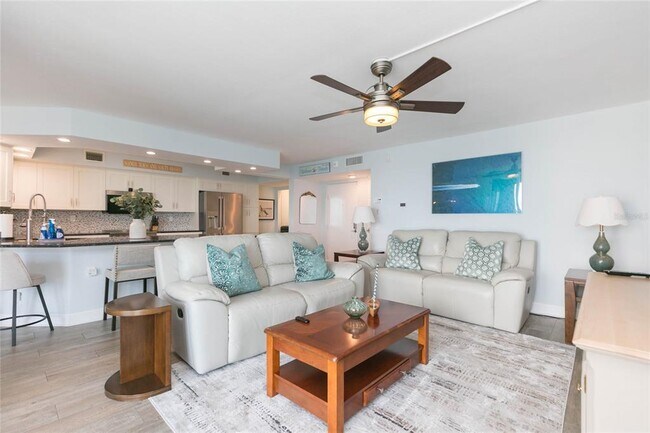 Building Photo - 5729 Del Sol Blvd