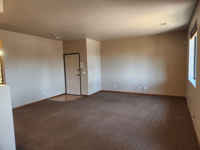 Building Photo - 200 E Malibu Dr