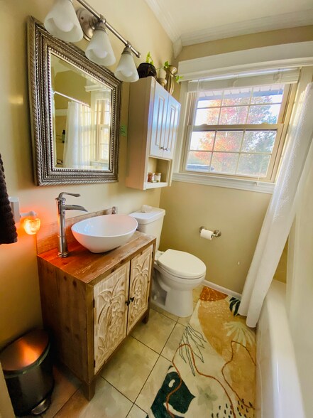 Building Photo - 2507 Sandy Dr