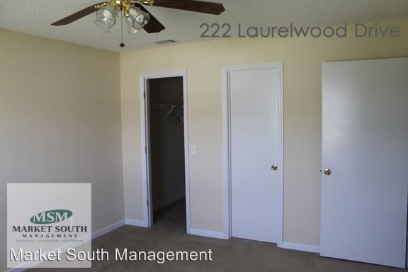 Building Photo - 3 br, 2 bath House - 222 Laurelwood Drive