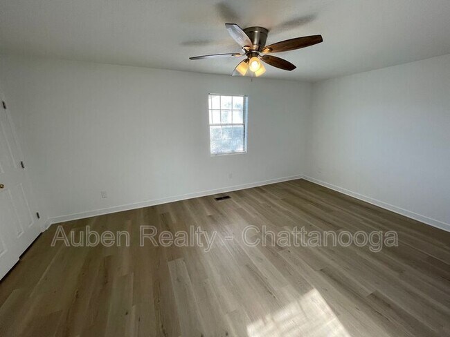 Building Photo - 1422 Stratton Pl Dr