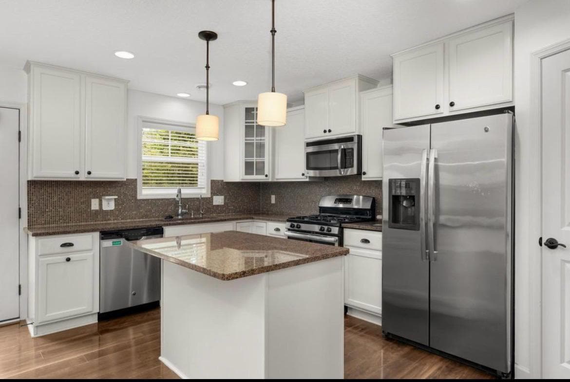Building Photo - 3223 Red Oak Trl
