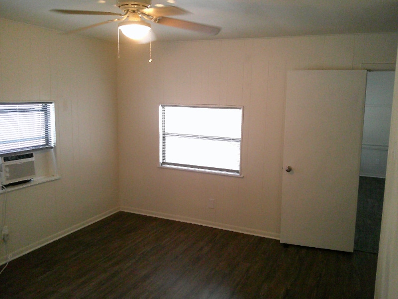 Building Photo - 801 4th St