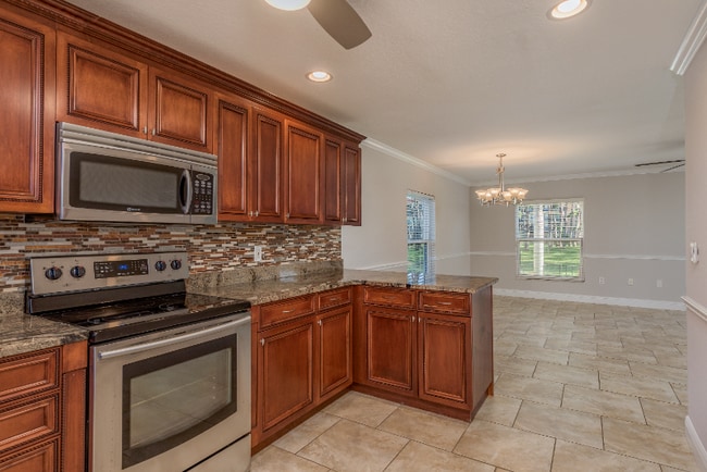 Building Photo - 2700 Bayshore Blvd