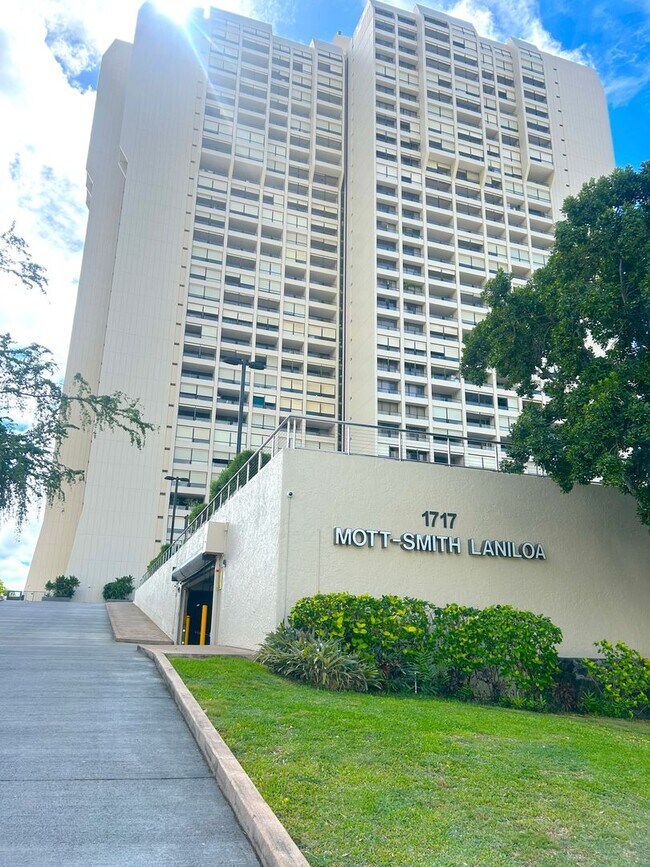 Primary Photo - Available Now - High Floor Studio Apartmen...