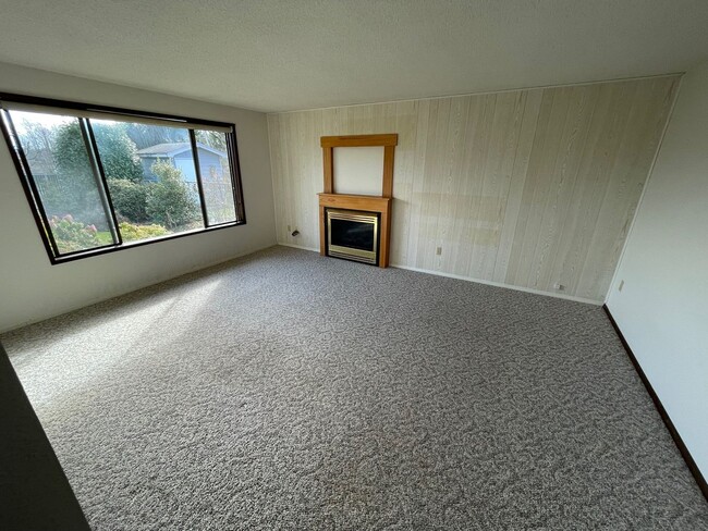 Building Photo - 3801 37th Drive
