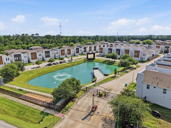 Building Photo - 2216 Cortijo Pl