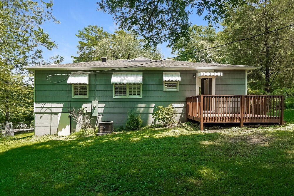 Building Photo - 941 Martinwood Cir