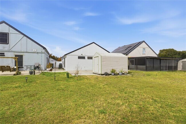 Building Photo - 1527 Brookebridge Dr