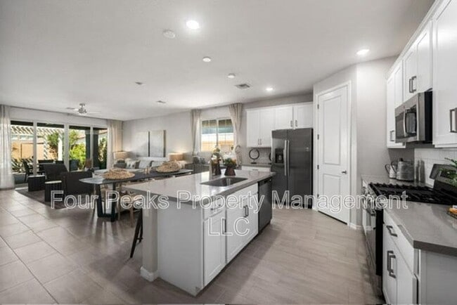 Building Photo - 22808 E Roundup Way