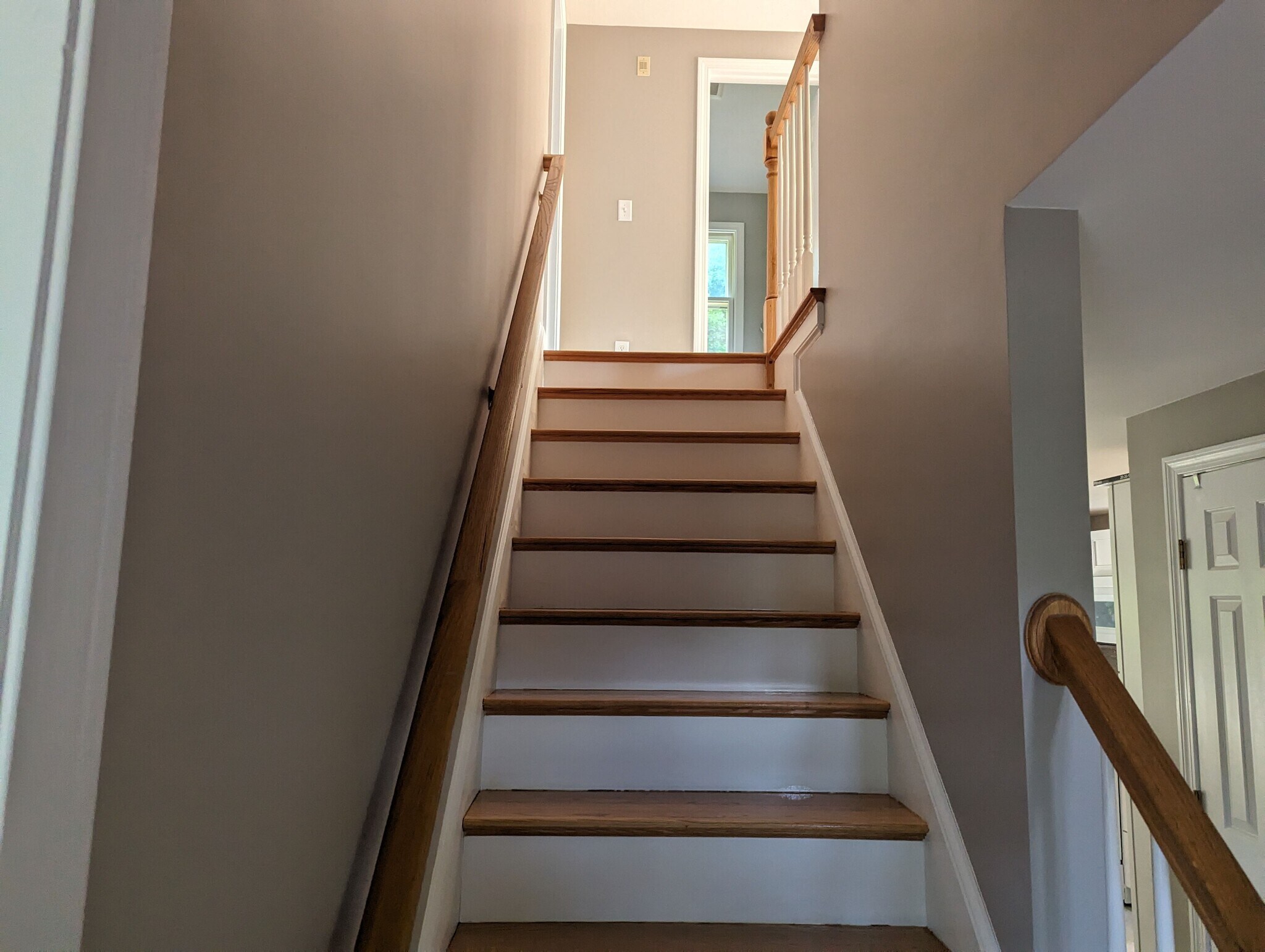 Building Photo - 202 Dale St