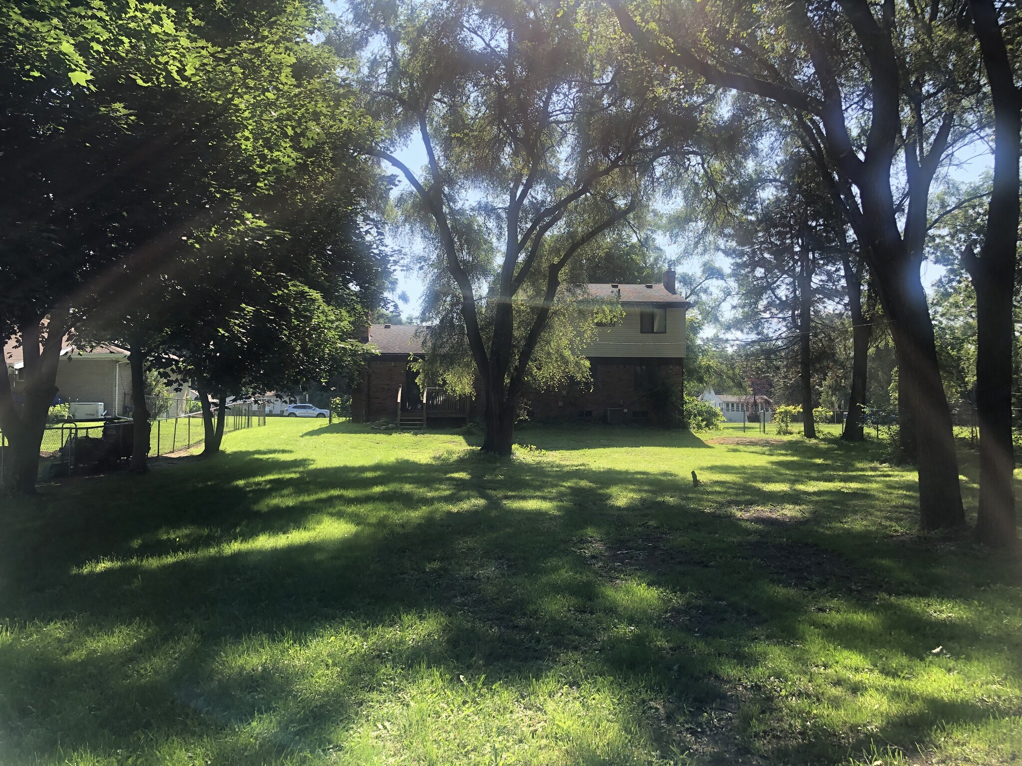 Building Photo - 10255 Wayne Rd