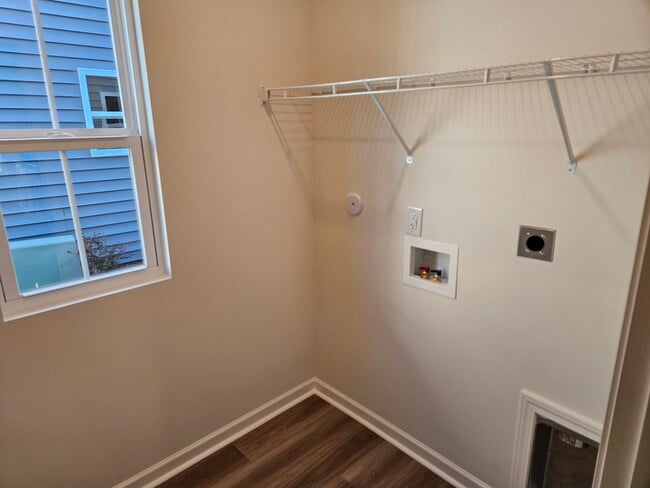 Building Photo - Brand new 3 bedroom, 2.5 bath Hampstead home - Brookfield Branch community