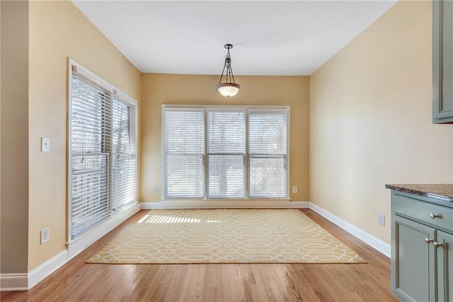 Building Photo - 1387 Village Creek Cir