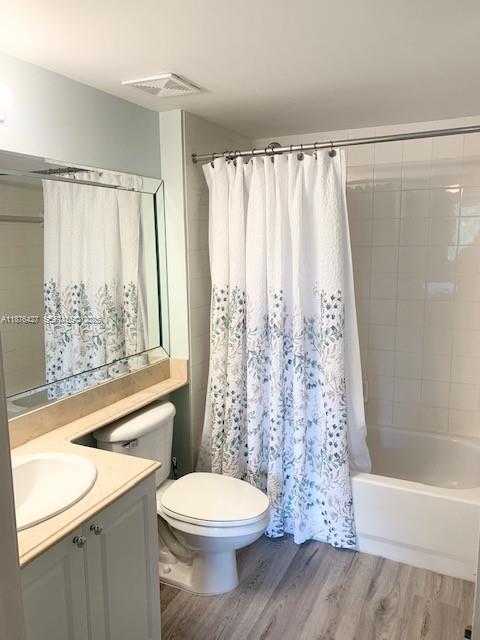 Building Photo - 260 Village Blvd