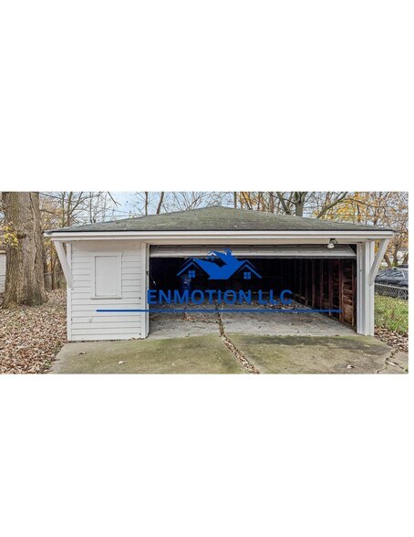 Building Photo - 16446 E State Fair Ave