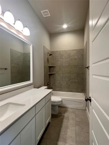 Building Photo - 820 Rosebud Trl