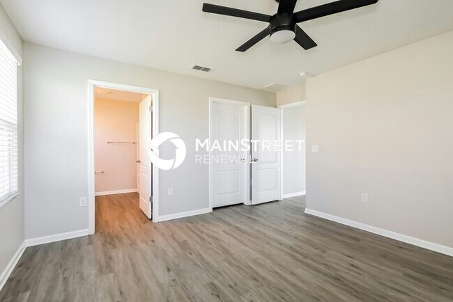 Building Photo - 4 Bedroom Pet-Friendly Home in Green Cove Springs, FL with Main Street Renewal