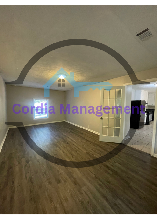 Building Photo - 3 bedroom 2 Bath Home +Large bonus room next to park in Jonesboro