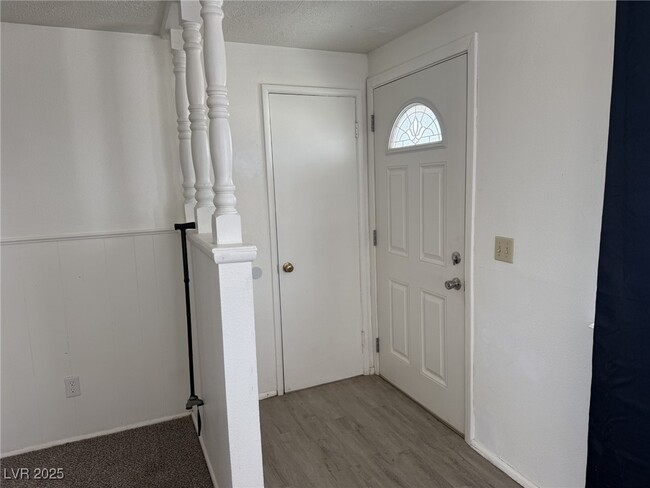 Building Photo - 4361 Laute Dr