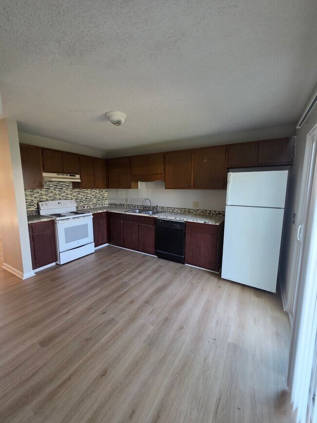 Building Photo - 1914-1920 Jessamine Road West Columbia, SC 29169